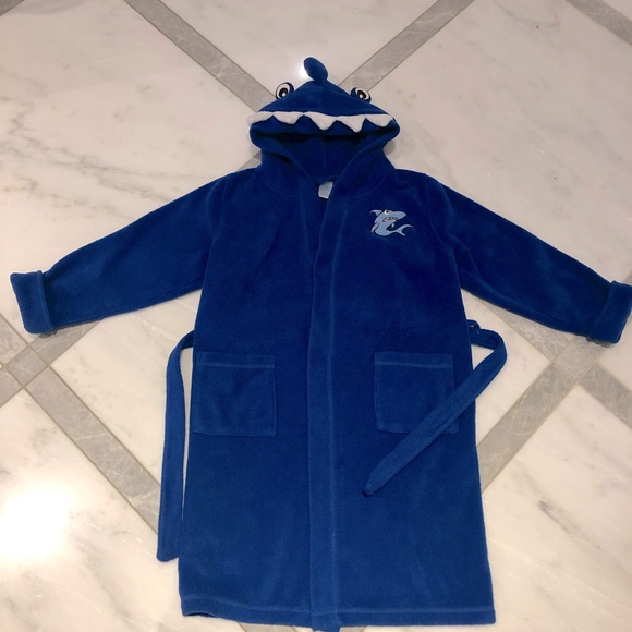 Child’s Shark Bathrobe - Picture 1 of 6